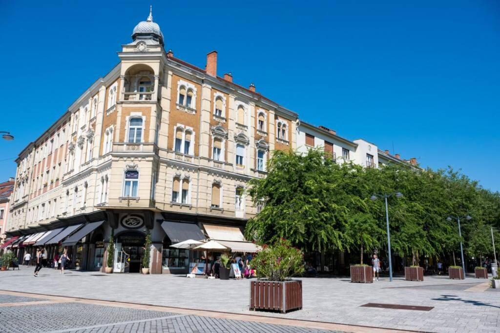Luxus A Varos Felett Szombathely Luaran gambar